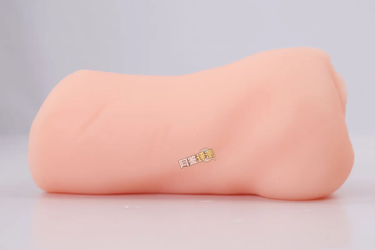 Tamatoys 乳虐牢笼—人妻搜查官: voneinander getrennte Lamellen