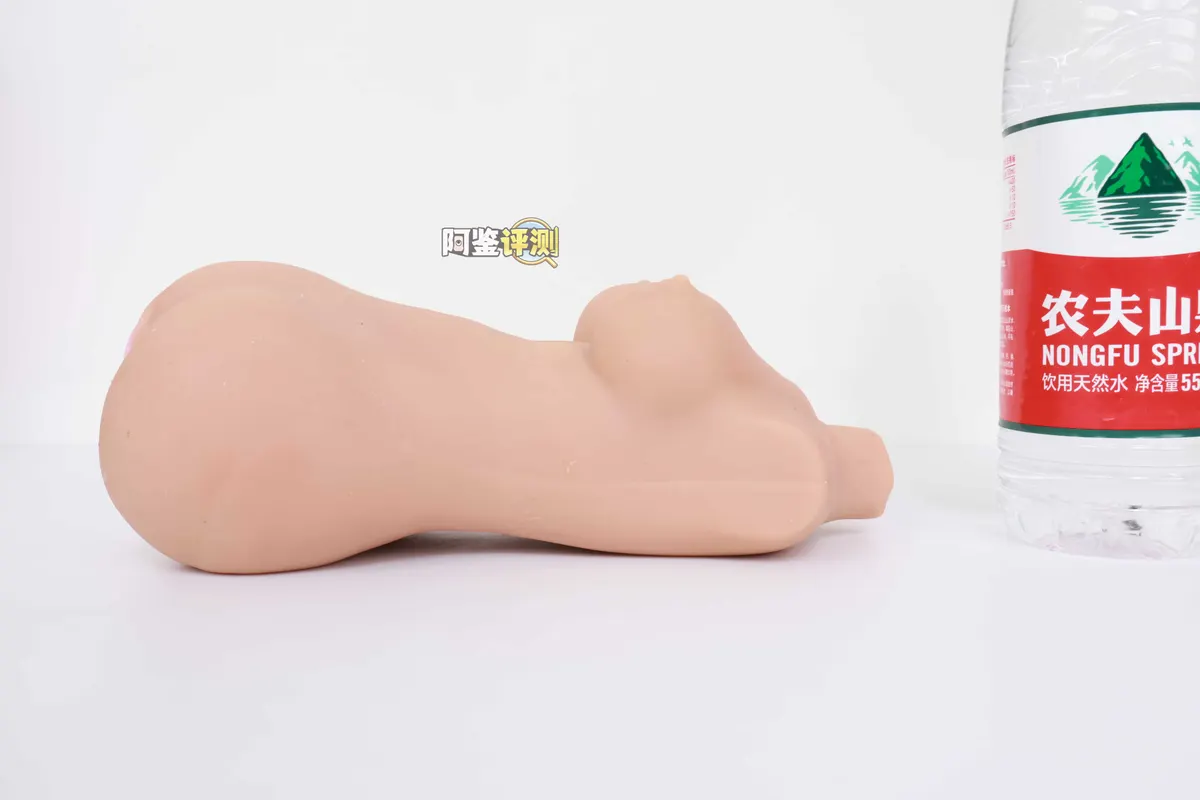 魔眼 超丰满辣妹: Test feiner Struktur bei ungleichmäßiger Stützung