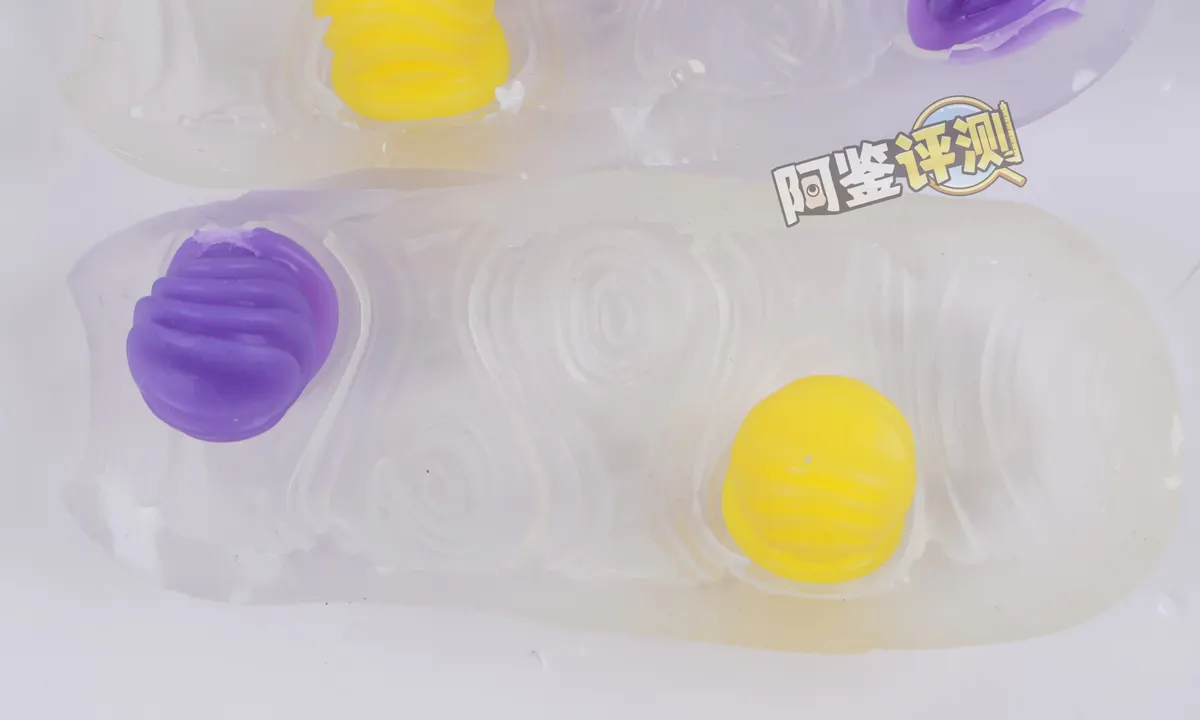 TENGA Bobble 魔力弹珠 und 疯狂方砖: Vergleich beweglicher Strukturen