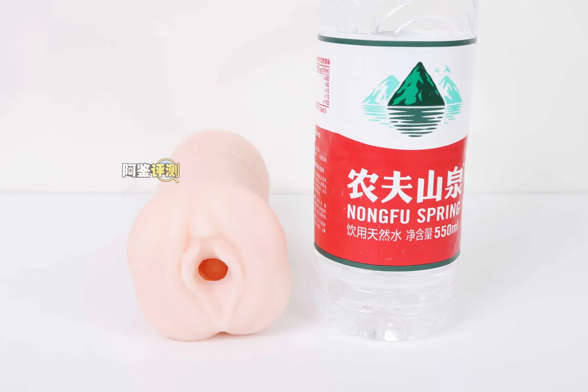 RIDE JAPAN PolonColon: dicht angeordnete Kugeltexturen